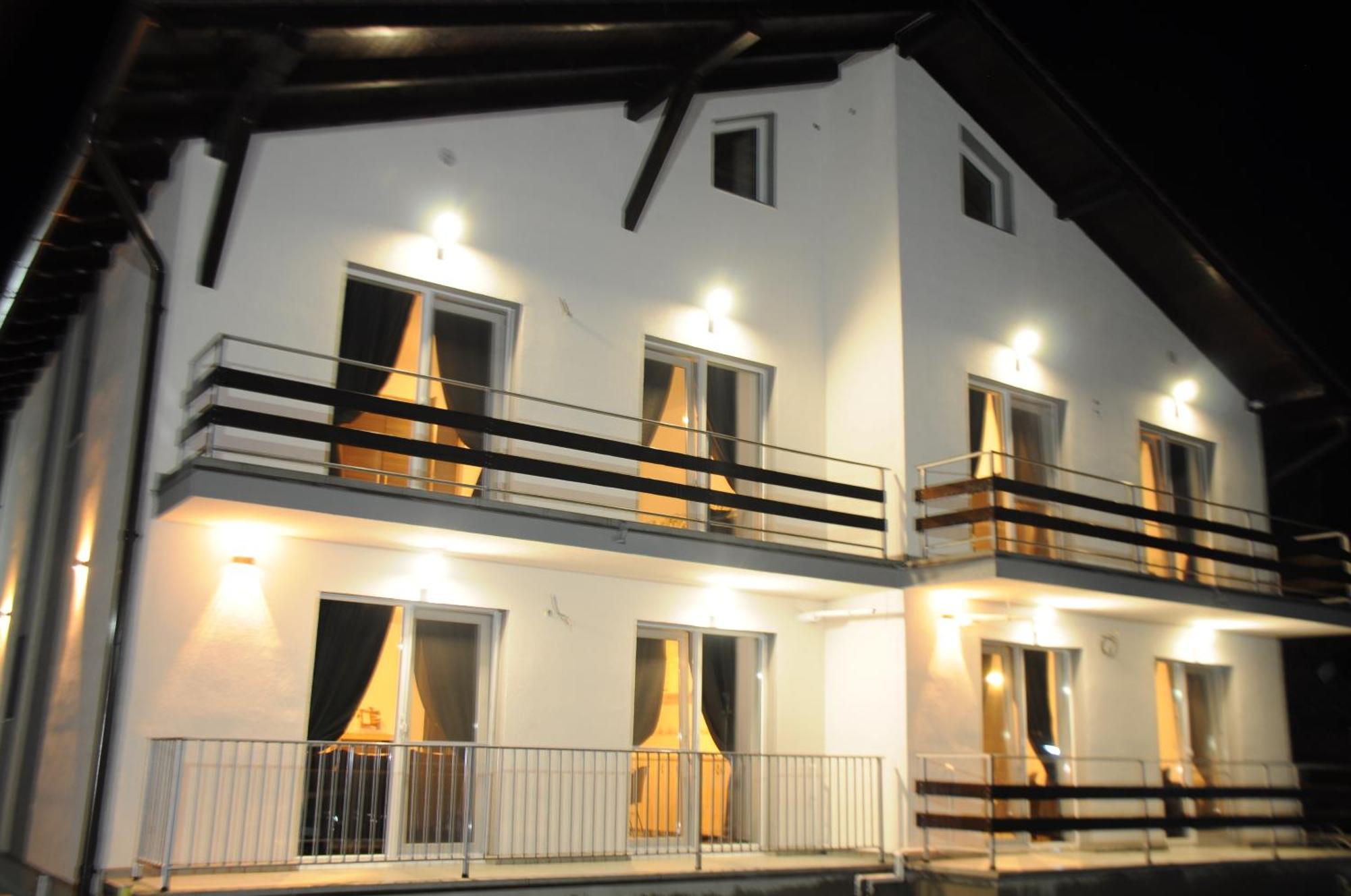 Casa Matei Inn Coresi Брашов Экстерьер фото